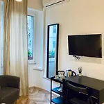 Casa Valentina 4* ローマ